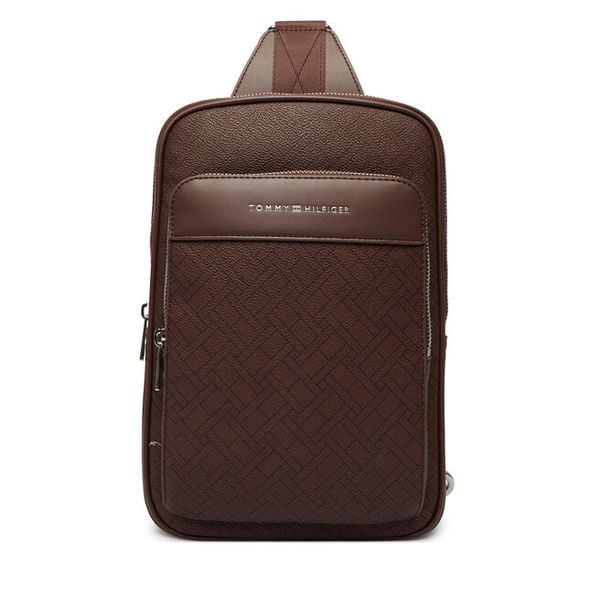 Saszetka Tommy Hilfiger. Brązowe saszetki i nerki Tommy Hilfiger, bez wzorów. Za 489.99 zł.