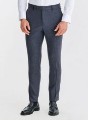 PAKO LORENTE – Granatowe spodnie garniturowe. Garnitury Pako Lorente, m, bez wzorów, z elastanu. Za 599.99 zł.