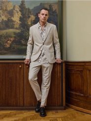 Koszula slim fit z domieszką lnu - beżowy. Brązowe koszule Reserved, l, bez wzorów, z wiskozy, bez kołnierzyka, bez ramiączek. Za 139.99 zł.
