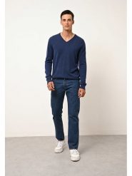 Just Cashmere Kaszmirowy sweter "Walt" w kolorze niebieskim rozmiar: L. Niebieskie swetry nierozpinane Just Cashmere, l, bez wzorów, z kaszmiru, bez kołnierzyka, bez ramiączek. Za 482.03 zł.