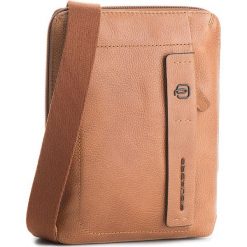 Saszetka PIQUADRO - CA3084P15S Brązowy. Saszetki i nerki marki Piquadro. W wyprzedaży za 449.00 zł.
