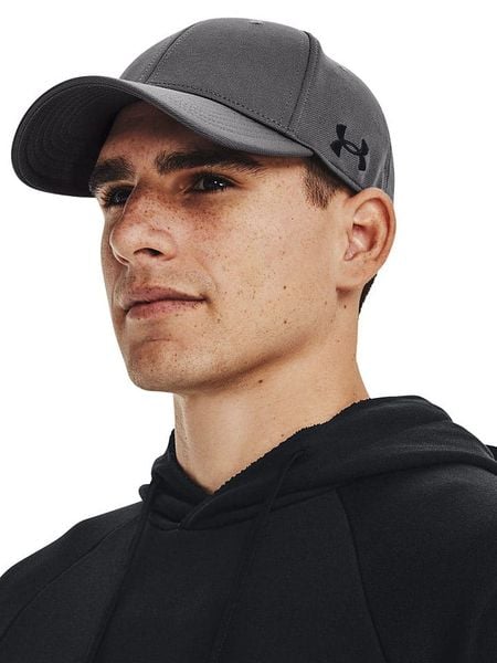 Under Armour Czapka "Team Blitzing" w kolorze szarym rozmiar: L/XL. Szare czapki z daszkiem Under Armour, bez wzorów. Za 87.61 zł.