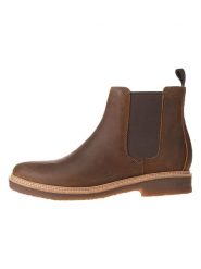 Clarks Skórzane sztyblety "Clarkdale Easy" w kolorze jasnobrązowym rozmiar: 45. Brązowe sztyblety Clarks, bez wzorów, ze skóry, bez obcasa, bez zapięcia. Za 389.95 zł.