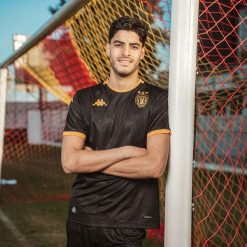 Maillot de gardien ES Tunis 2025/26. Czarne bluzy Kappa, bez wzorów, bez kaptura. Za 442.00 zł.