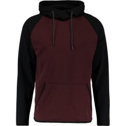 Jack & Jones JCOSANTOS Bluza z kapturem fudge. Bluzy z kapturem marki Jack & Jones, m, z bawełny, z kapturem. Za 169.00 zł.