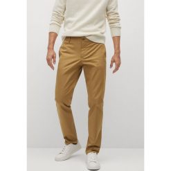 Mango Man - Spodnie DUBLIN. Brązowe eleganckie spodnie Mango Man, z tkaniny. Za 199.99 zł.