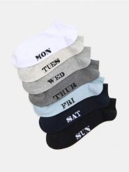 Zestaw krótkich skarpet z dniami tygodnia 7 pack - wielobarwny. Skarpety Sinsay, bez wzorów. Za 19.99 zł.