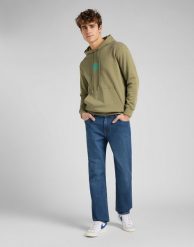 LEE TOPS' EM ALL HOODIE MĘSKA BLUZA Z KAPTUREM BRINDLE GREEN L83RSPUA 112145615. Zielone bluzy Lee, l, bez wzorów, z kapturem. Za 149.99 zł.