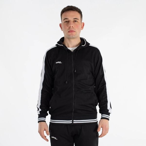 Dres Softee Fed. Białe komplety dresowe Softee, bez wzorów, z dresówki, bez ramiączek. Za 265.99 zł.