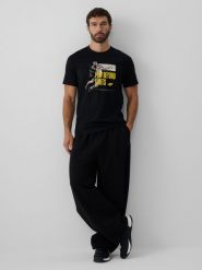 4F T-shirt regular z nadrukiem męski - czarny XXL. Czarne t-shirty 4F, m, bez wzorów, z bawełny, bez kołnierzyka, bez ramiączek. Za 79.99 zł.