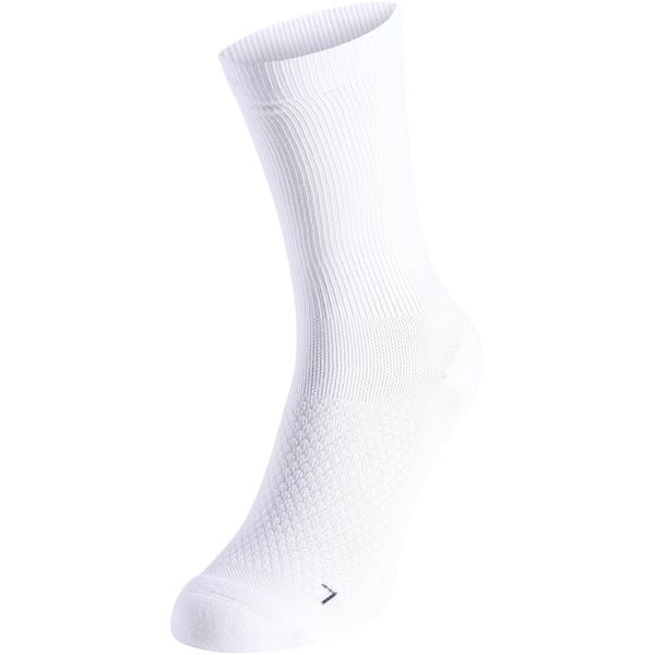 Skarpetki klasyczne Odlo ESSENTIAL Socks crew. Czarne skarpety ODLO, bez wzorów, z elastanu. Za 59.99 zł.