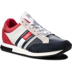 Sneakersy TOMMY JEANS - Casual Retro Sneaker EM0EM00112 Rwb 020. Buty sportowe casual marki Tommy Jeans. W wyprzedaży za 279.00 zł.