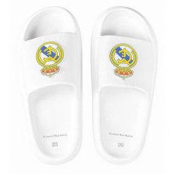 Real Madryt klapki Beach Pool Flip Flops White Eva białe. Białe klapki REAL MADRID, z materiału. Za 89.00 zł.