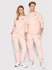 New Balance Bluza Unisex UT21501 Różowy Relaxed Fit. Czerwone bluzy New Balance, m, bez wzorów, z syntetyku, bez kaptura. Za 129.99 zł.