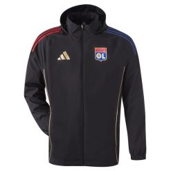 Kurtka dresowa zewnętrzna OL 2025/26. Czarne kurtki Adidas, bez wzorów, z dresówki, bez kaptura. W wyprzedaży za 325.00 zł.