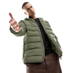 Kurtka puchowa lifestyle wodoodporna męska Sval. Zielone kurtki SIROKO, m, bez wzorów, z puchu, bez kaptura. W wyprzedaży za 297.00 zł.