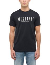 Męski T-Shirt Mustang Style Austin Jet Black 1016480 4188. Czarne t-shirty Mustang, m, bez wzorów, bez kołnierzyka, bez ramiączek. Za 69.99 zł.