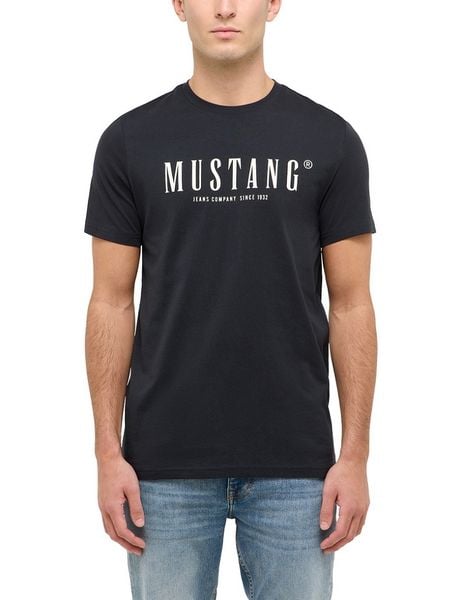 Męski T-Shirt Mustang Style Austin Jet Black 1016480 4188. Czarne t-shirty Mustang, m, bez wzorów, bez kołnierzyka, bez ramiączek. Za 69.99 zł.