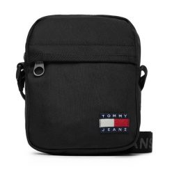 Saszetka Tommy Jeans. Czarne saszetki i nerki Tommy Jeans, bez wzorów, z jeansu, małe, bez dodatków. Za 129.99 zł.