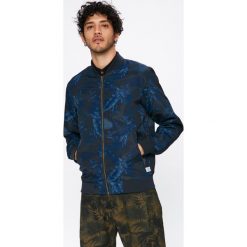 Jack & Jones - Kurtka bomber. Kurtki marki Jack & Jones. W wyprzedaży za 129.90 zł.
