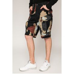 G-Star Raw - Szorty. Szorty G-Star Raw, bez wzorów, z bawełny, casualowe. W wyprzedaży za 149.90 zł.