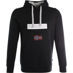 Napapijri BURGEE Bluza z kapturem black. Bluzy Napapijri. W wyprzedaży za 286.30 zł.