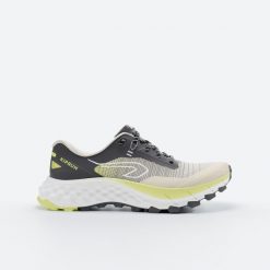 Buty do biegania w terenie męskie Kiprun MT Cushion 2. Brązowe buty do biegania KIPRUN, bez wzorów, z kauczuku, bez zapięcia, do biegania. Za 449.99 zł.