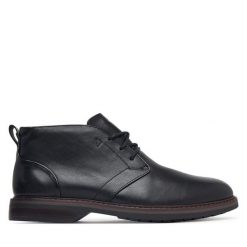 Trzewiki Clarks. Czarne botki sznurowane Clarks, bez wzorów, bez obcasa, bez zapięcia. Za 519.99 zł.