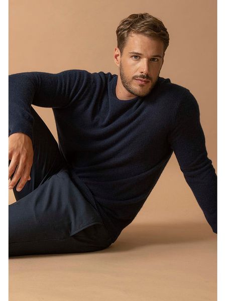 Perfect Cashmere Kaszmirowy sweter "Blake" w kolorze granatowym rozmiar: M. Niebieskie swetry nierozpinane Perfect Cashmere, m, bez wzorów, z kaszmiru, bez kołnierzyka, bez ramiączek. Za 314.75 zł.