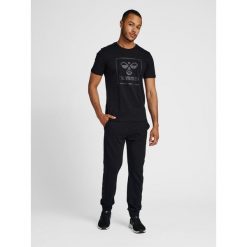 Koszulka Hummel Lisam 2.0. Czarne t-shirty sportowe Hummel, bez wzorów, bez ramiączek, do piłki nożnej. Za 84.90 zł.