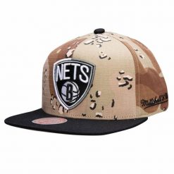 Czapka z daszkiem Mitchell & Ness NBA Brooklyn Nets Choco Camo -BNEYYPPPCAMO. Brązowe czapki z daszkiem Mitchell & Ness, bez wzorów. Za 89.00 zł.