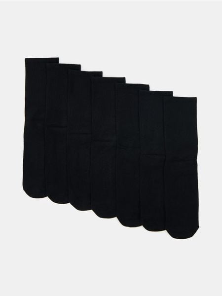 Skarpetki z dniami tygodnia 7 pack - czarny. Czarne skarpety Sinsay, bez wzorów. Za 22.99 zł.
