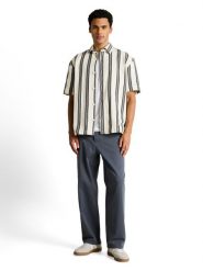 Tom Tailor Denim koszula z krótkim rękawem Mężczyźni Comfort Fit Bawełna (100%) biały, L. Białe koszule TOM TAILOR DENIM, l, bez wzorów, z bawełny, bez kołnierzyka, bez ramiączek. Za 249.95 zł.