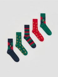 5 pack świątecznych skarpet - zielony. Zielone skarpety Reserved, bez wzorów. Za 59.99 zł.