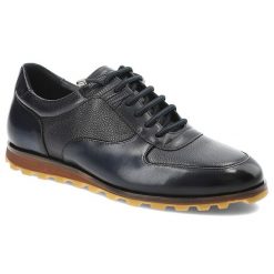 Granatowe Półbuty Brooman Eleganckie Obuwie Męskie. Niebieskie eleganckie półbuty Brooman, bez wzorów, z dresówki, bez obcasa, bez zapięcia. Za 609.00 zł.