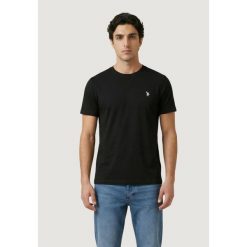 Koszulka crop top Mężczyzna U.S. POLO ASSN. MICK-BASIC. Czarne koszulki polo U.S. Polo Assn., m, bez wzorów, z bawełny, bez kołnierzyka, bez ramiączek. W wyprzedaży za 159.75 zł.