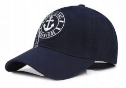 Bawełniana Czapka z Daszkiem (Bejsbolówka) - Pako Jeans - Granat z Logo. Niebieskie czapki z daszkiem Pako Jeans, bez wzorów, z bawełny. Za 55.00 zł.