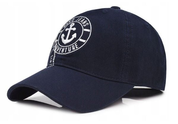 Bawełniana Czapka z Daszkiem (Bejsbolówka) - Pako Jeans - Granat z Logo. Niebieskie czapki z daszkiem Pako Jeans, bez wzorów, z bawełny. Za 55.00 zł.