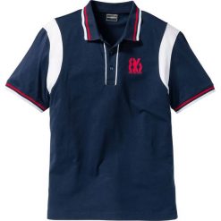 Shirt polo Slim fit bonprix ciemnoniebieski. Koszulki polo marki bonprix, z kontrastowym kołnierzykiem. Za 42.99 zł.