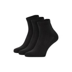 Skarpety sportowe Under Armour Core Quaretr Socks 1358344 3P. Czarne skarpetki sportowe Under Armour, bez wzorów. Za 59.00 zł.