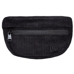 Saszetka na ramię New Era Corduroy Small Waist Bag pojemność 1 L. Czarne torby na ramię New Era, bez wzorów, na ramię, bez dodatków. Za 109.99 zł.