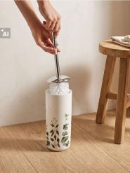 Szczotka toaletowa z pojemnikiem w kwiatowy wzór - biały. Perfumy męskie Sinsay. Za 25.99 zł.