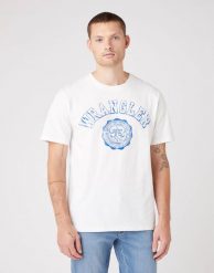 WRANGLER COLLEGIATE TEE MĘSKI T-SHIRT KOSZULKA LOGO NADRUK OFF WHITE W7E0EJ737 112146306. Białe t-shirty Wrangler, m, bez wzorów, bez kołnierzyka, bez ramiączek. Za 99.99 zł.