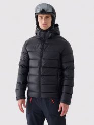 4F Kurtka puchowa w kolorze czarnym rozmiar: S. Czarne kurtki 4F, na zimę, s, bez wzorów, z puchu, bez kaptura. Za 409.00 zł.