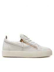 Giuseppe Zanotti Sneakersy RM40033 Biały. Białe buty sportowe casual Giuseppe Zanotti, bez wzorów, ze skóry, bez zapięcia. Za 2,589.00 zł.