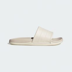KLAPKI ADILETTE COMFORT 2.0. Białe klapki Adidas, z materiału. Za 232.05 zł.