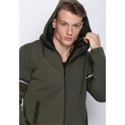 Ciemnozielona Bluza Be Ok. Bluzy marki Born2be. Za 44.99 zł.