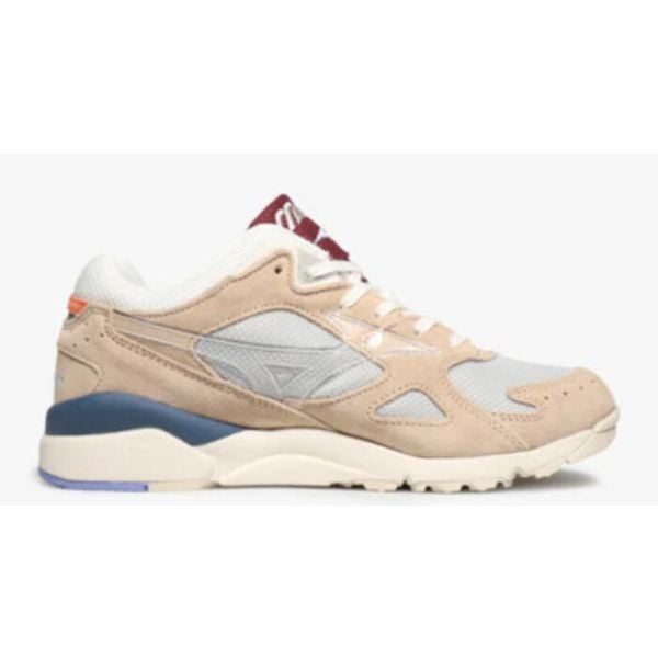 Trampki Mizuno Jr+sr. Brązowe trampki Mizuno, m, bez wzorów, bez zapięcia. Za 728.99 zł.