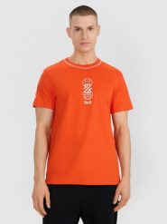 4F T-shirt regular z nadrukiem męski - pomarańczowy XL. Brązowe t-shirty sportowe 4F, bez wzorów, z bawełny, bez ramiączek, do koszykówki. W wyprzedaży za 39.99 zł.