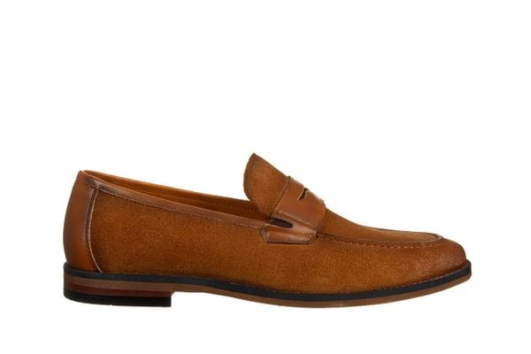 Półbuty John Doubare HS01801-37-2-12 Brown 104257, Brązowy, Skóra naturalna - 44. Brązowe eleganckie półbuty John Doubare, bez wzorów, ze skóry, bez obcasa, bez zapięcia. W wyprzedaży za 359.10 zł.